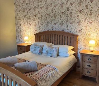 Omagh House | Kingarrow Cottage