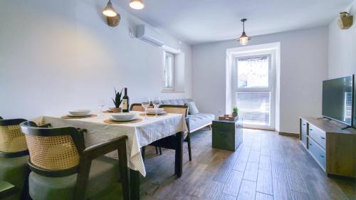 Brinje Apartment | Kingdom Bravos