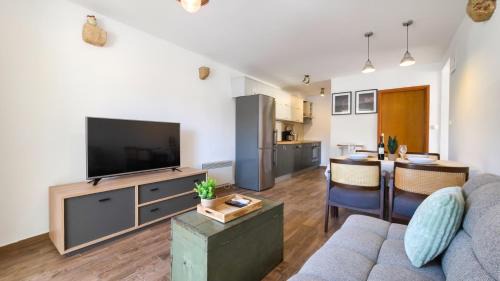 Brinje Apartment | Kingdom Bravos