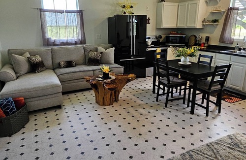 Waxahachie House | Kingdom Home Country Cottage is where you can relax, rejuvenate and enjoy peace.