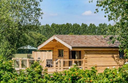Astbury House | Kingfisher Cabin