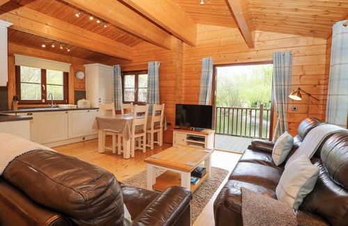 Badwell Ash Cottage | KINGFISHER LODGE, character holiday cottage in Badwell Ash