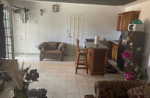 Port Antonio Apartment | King’s Hidden Treasure