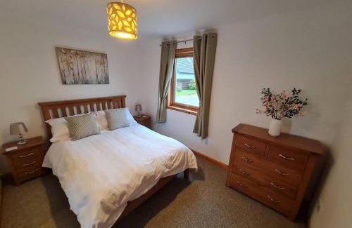 Lochgilphead House | Kings Reach - Dunadd Cottage