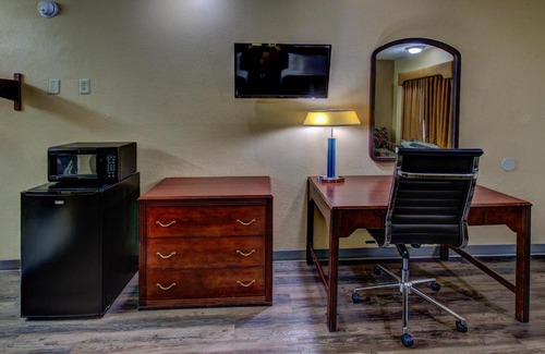 Corsicana Hotel | Kingsway Inn Corsicana