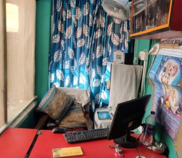 Kolkata House | Kiran Guest House