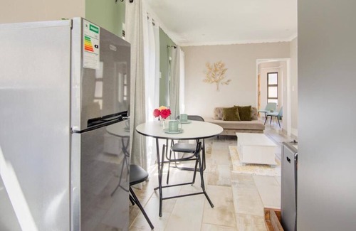 Ekurhuleni Cottage | Kirrin Cottage