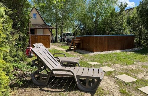 Bekesszentandras House | Kis Veréb Körösparti Házikó
