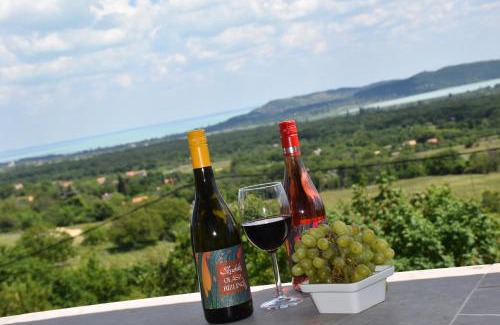 Balatonudvari Villa | Kisleshegy Balatonudvari Vendégház
