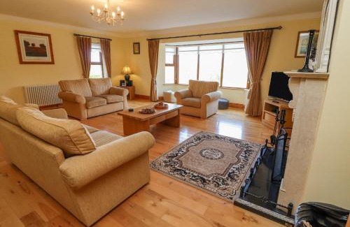 Kilgobnet House | Kissane's Cottage
