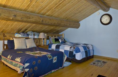 Alpine Village House | Kit Carson