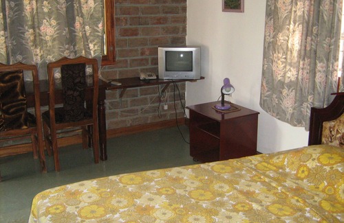 Moshi Bed & Breakfast | Kitolie Home is a bed and breakfast just five min from Down Town Moshi Tanzania.