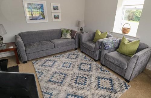 Carrigallen House | Kivvy Cottage