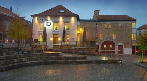 Borgloon Hotel | Klappoel - by Cafe Rene Borgloon