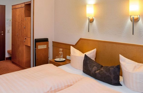 Eisenberg Bed & Breakfast | Klassik Dopppelzimmer - Waldhotel