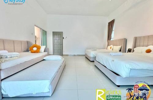 Klebang Besar House | klebang besar Cozy House 18Pax KaraoK Pooltable