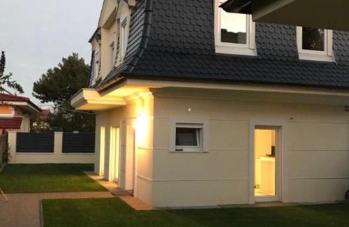 Wittau Villa | Kleine Luxus Villa Stadt nähe