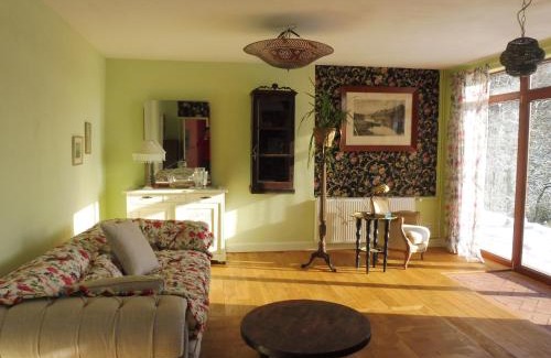 Rodt House | Kleine Villa im wilden Garten