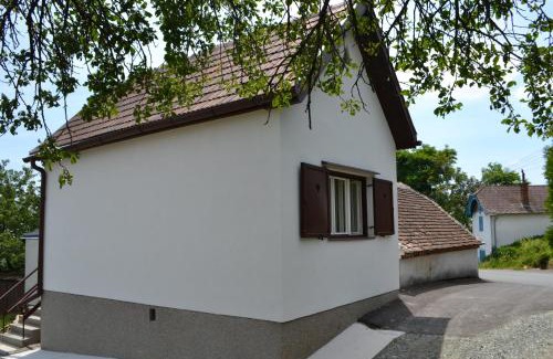 Rechnitz Apartment | Kleines Kellerstöckl Nimm 2