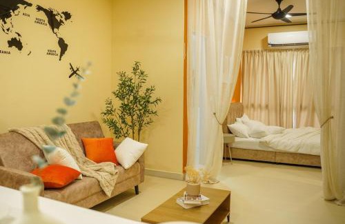 Kota Warisan Apartment | KLIA Perfect Location Fast WIFI Netflix Pool