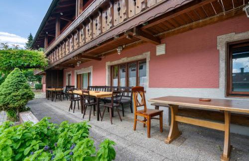 Munchen District House | Knödelhof