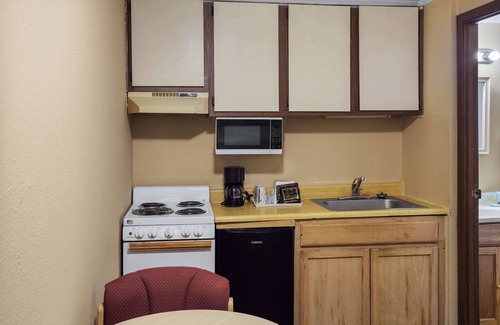 Summit Hotel | Knights Inn Ashland