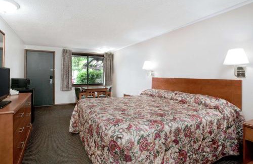 Pittston Hotel | Knights Inn Pittston
