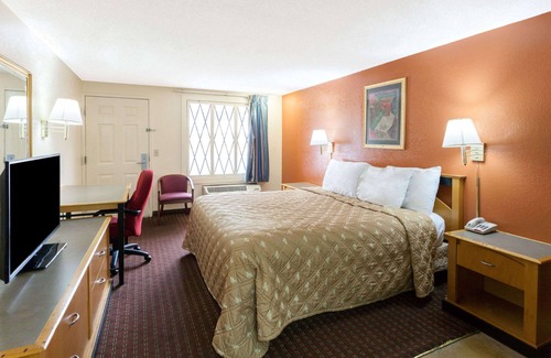 Tucker Hotel | Knights Inn Tucker