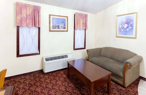 Tucker Hotel | Knights Inn Tucker