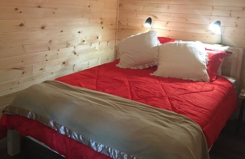 Bayfield Cottage | Knotty pine, 2 bedroom Bayfield Cottage