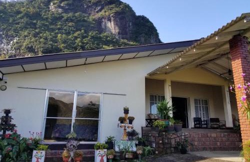 Kalutara House | Knuckles View Holiday Home
