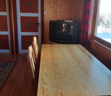 Al Municipality House | Knutebu Two-Bedroom Cottage