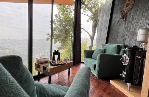Kfardebian House | KOALA HUT - Luxurious treehouses with outdoor hot tub