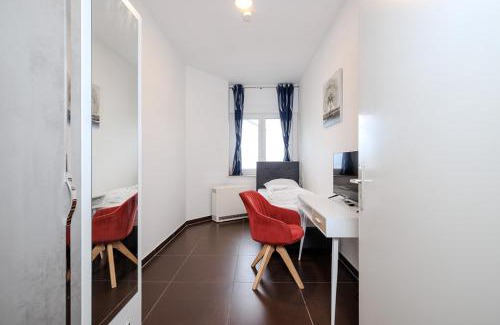 Schloß Neuhaus Apartment | Komfortable 2-Zimmer-Ferienwohnung mit separatem Eingang und Highspeed WLAN