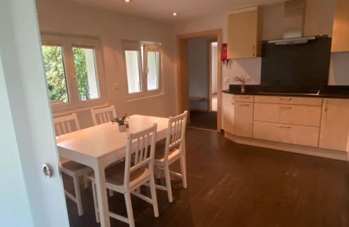 Raron Apartment | Komfortable Wohnung