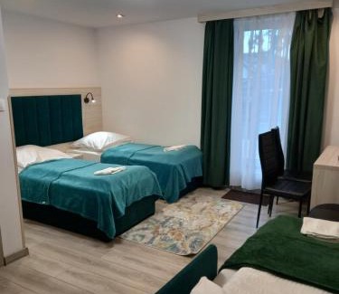 Debniki House | Komfortowe pokoje przy Szymonowica w Krakowie