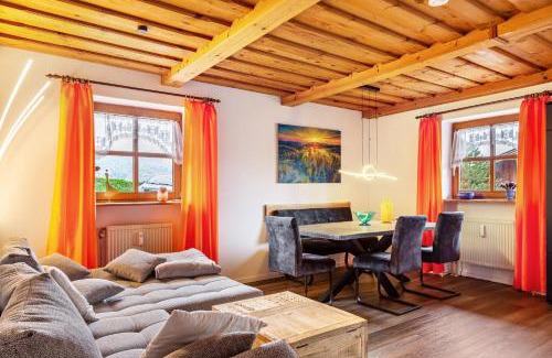 Hauzenberg Apartment | Komfortwohnung mit Pool und Sauna