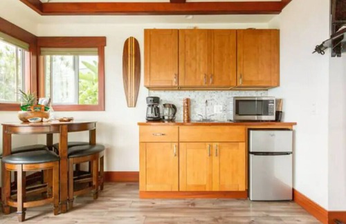 Kona Palisades House | Kona Sunset Ocean View Two Studio Oasis