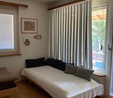 Frenkendorf Bed & Breakfast | Konditor B & B