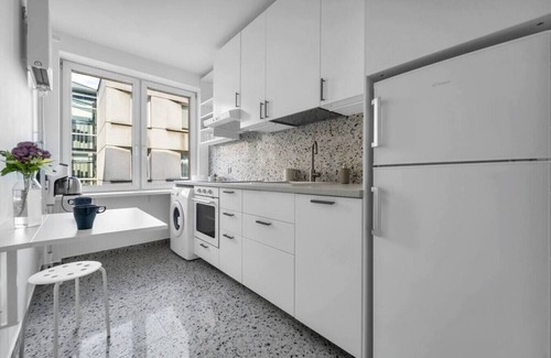Nowa Praga Apartment | Koneser Apartment - Workspace, Balcony, Subway by Rentujemy