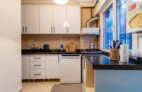 Kadikoy Apartment | Konforlu ve Modern 2+1 Daire Next to Metro