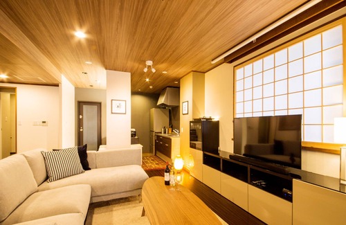 Dotonbori House | KONJAKUSO Osaka Dotonbori "YORIAI" Penthouse Stay