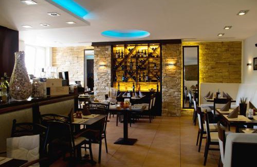 Meckenheim Hotel | Konoba