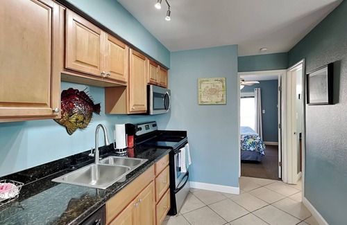 Rockport Condo | Kontiki Beach Resort #222 | Access to Bay & Pool!