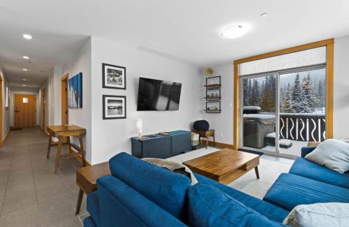 Sun Peaks Cabin | Kookaburra Lodge #203 By Bear Country