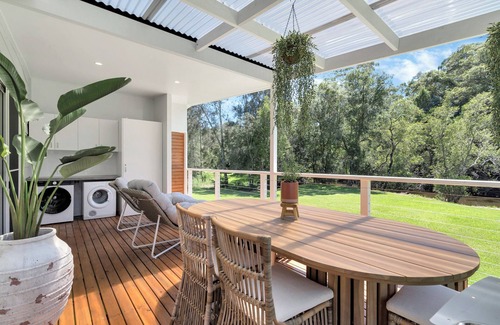 Repton Apartment | Kookaburra Luxe Riverside Retreat