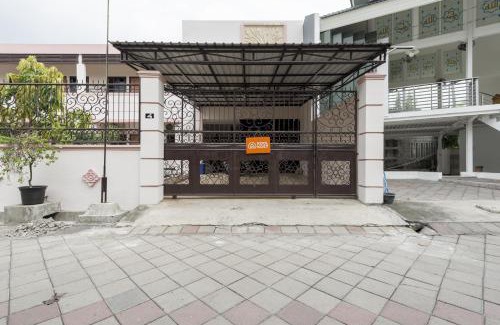 Surabaya House | KoolKost Syariah near UPN Veteran