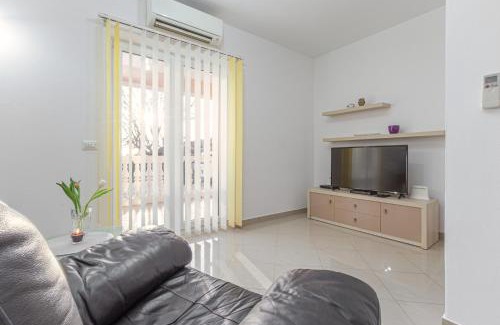 Susnjici Apartment | Koraca B4