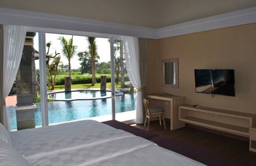Gianyar Bed & Breakfast | Kori Maharani Villas - Lagoon Pool Access 1