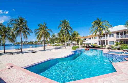Rum Point House | Korner Kai Condo